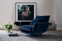 Sweeped Line-Formed Furniture Image 3