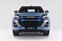 Performance-Grade Electric Pickup Trucks Image 2