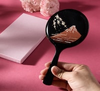 Sakura-Inspired Mother's Day Gifts Image 6