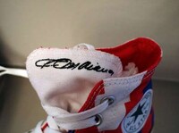 Modern Art Kicks Image 6