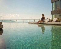 Stunning Waterfront Hotels Image 2