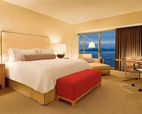 Stunning Waterfront Hotels Image 8