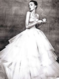 1950s Eyebrow Styling Image 3