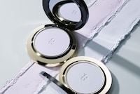 Recyclable Resin Beauty Compacts Image 1