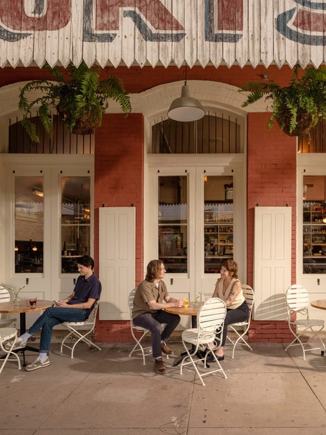 Vintage All-Day Restaurants