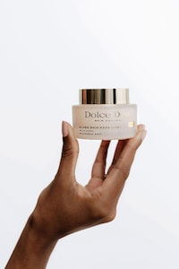 Potent Skin-Energizing Mask Image 3