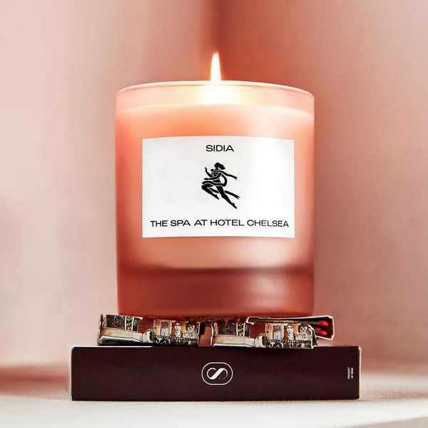 Hotel-Inspired Candle Scents