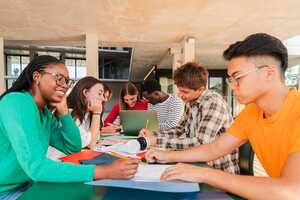 Sustainable Finance Education Initiatives Article Thubnail