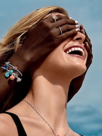 Timeless Nature-Inspired Jewelry Capsules Image 4