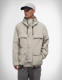 Summer-Suited Jacket Designs Image 2