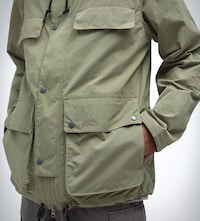 Summer-Suited Jacket Designs Image 5