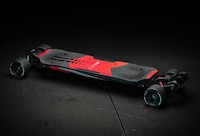 Racing-Ready Electric Skateboards Image 1