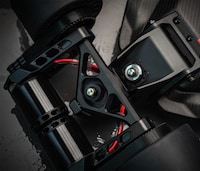 Racing-Ready Electric Skateboards Image 4