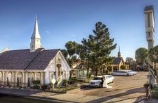 Exclusive Red-Carpet Chapel Events