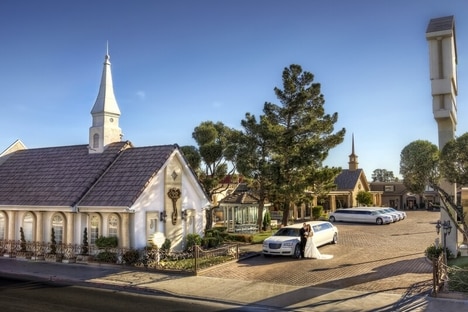 Exclusive Red-Carpet Chapel Events