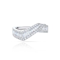 Vibrant High-End Jewelry Collections Image 3