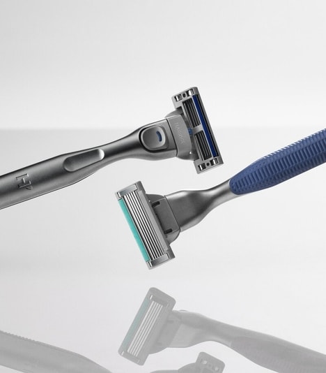 Pivoting Low-Cost Razors