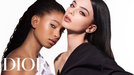 Volume-Focused Mascara Campaigns