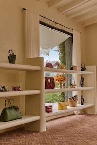 Distinctive Luxury Retail Spaces Image 2