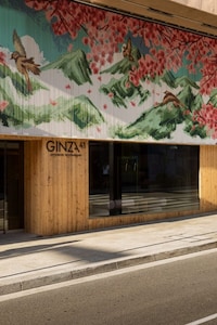 Japanese Landscape-Donned Restaurants Image 3