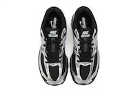 Metallic-Tinged Sneaker Models Image 2