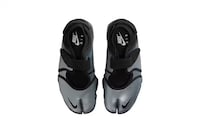 Metallic-Tinged Split-Toe Footwear Image 5