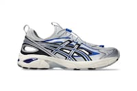 Retro Sneaker-Inspired Sandals Image 5