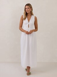 Sustainable Summer Dresses Image 1