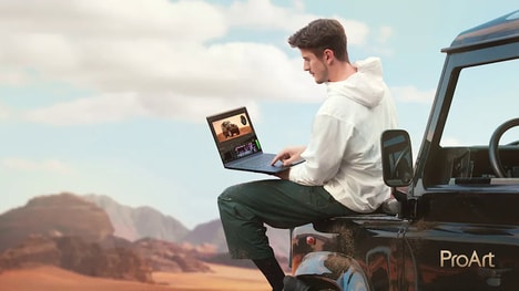 Large-Screen Creator Laptops