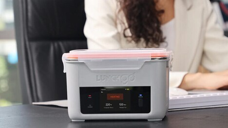 Scheduled Self-Heating Lunchboxes