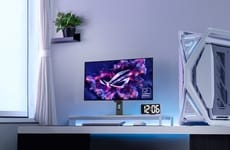 Glossy OLED Monitors