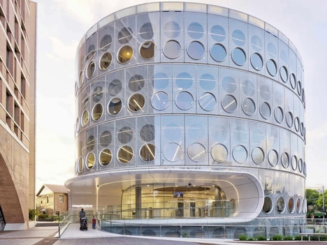Dynamic Geometric Library Buildings