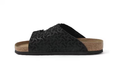 Patterned Joint Stealthy Sandals