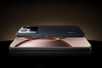 Pro-Grade Flagship Chip Smartphones Image 3