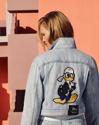 Cartoon Duck-Inspired Apparel Image 1
