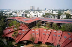 Leaf-Shaped Rooftop Schools