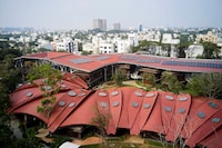 Leaf-Shaped Rooftop Schools Image 1