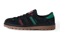 Africa-Honoring Collaborative Sneakers Image 2