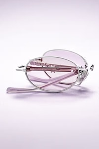 Foldable Fashionable Eyewear Capsules Image 3