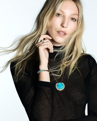 Three-Dimensional High-End Jewelry Collections Image 2