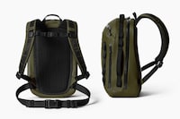 Aquatic Hydration Backpacks Image 4