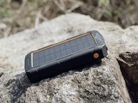 Expandable Solar Power Banks Image 5