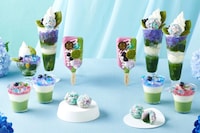 Hydrangea-Themed Refreshments Image 1