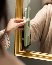 Aluminum Electric Toothbrushes Image 2