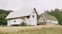 Barn-Style Teaching Buildings