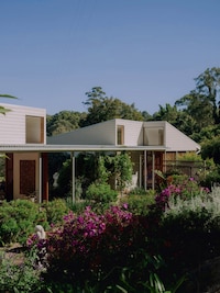 Hillside Tranquil Off-Grid Houses Image 3