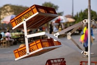 Modular Umbrella-Made Trading Stalls Image 3