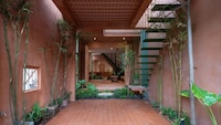 Terracotta Pot-Inspired Vietnam Homes Image 3