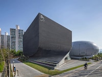 Photograph-Centric Museums Image 2
