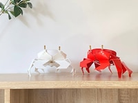 Origami-Inspired Speaker Holders Image 3